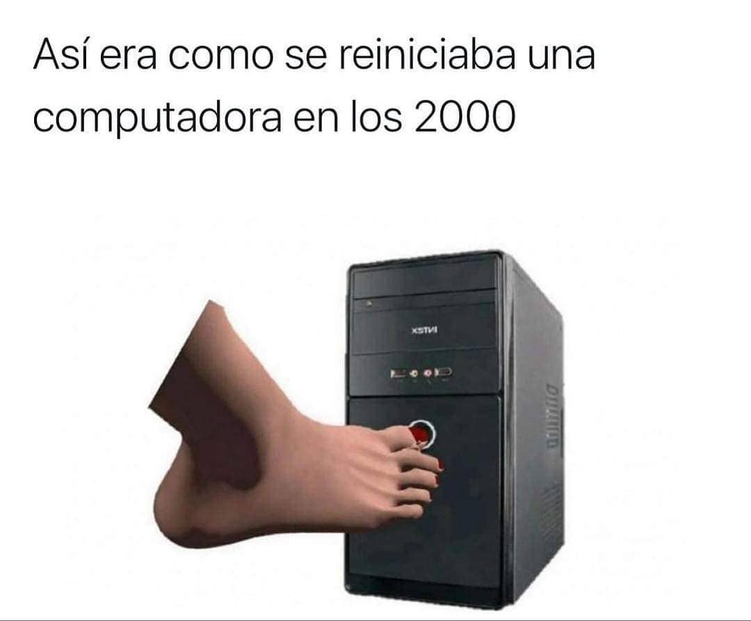 Así era como se reiniciaba una computadora en los 2000.
