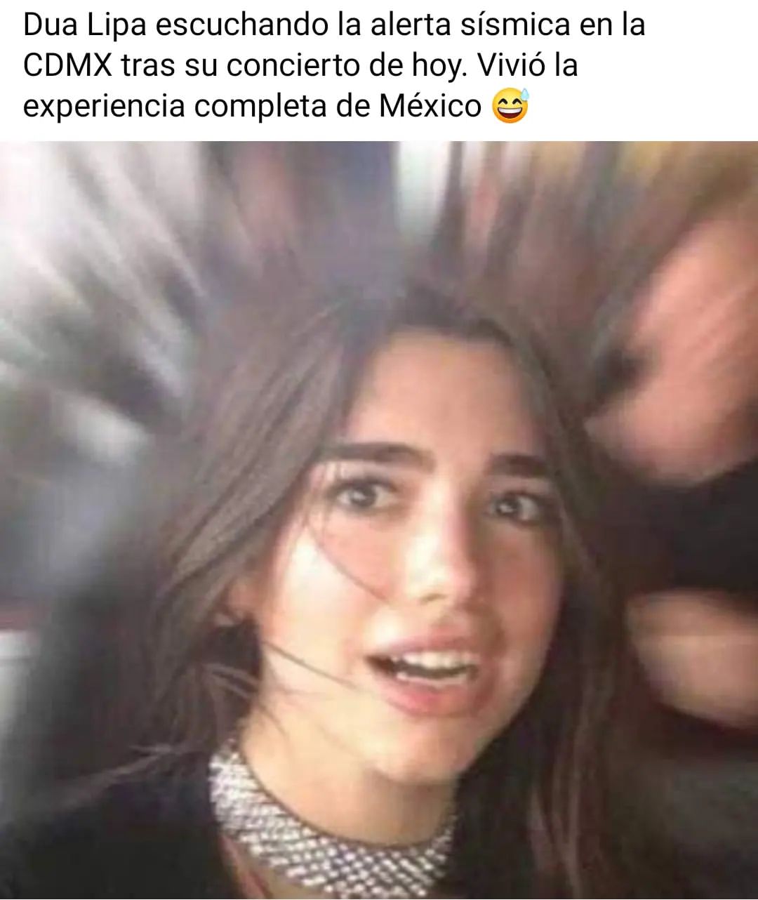 Dua Lipa escuchando la alerta sísmica en la CDMX tras su concierto de hoy. Vivió la experiencia completa de México.