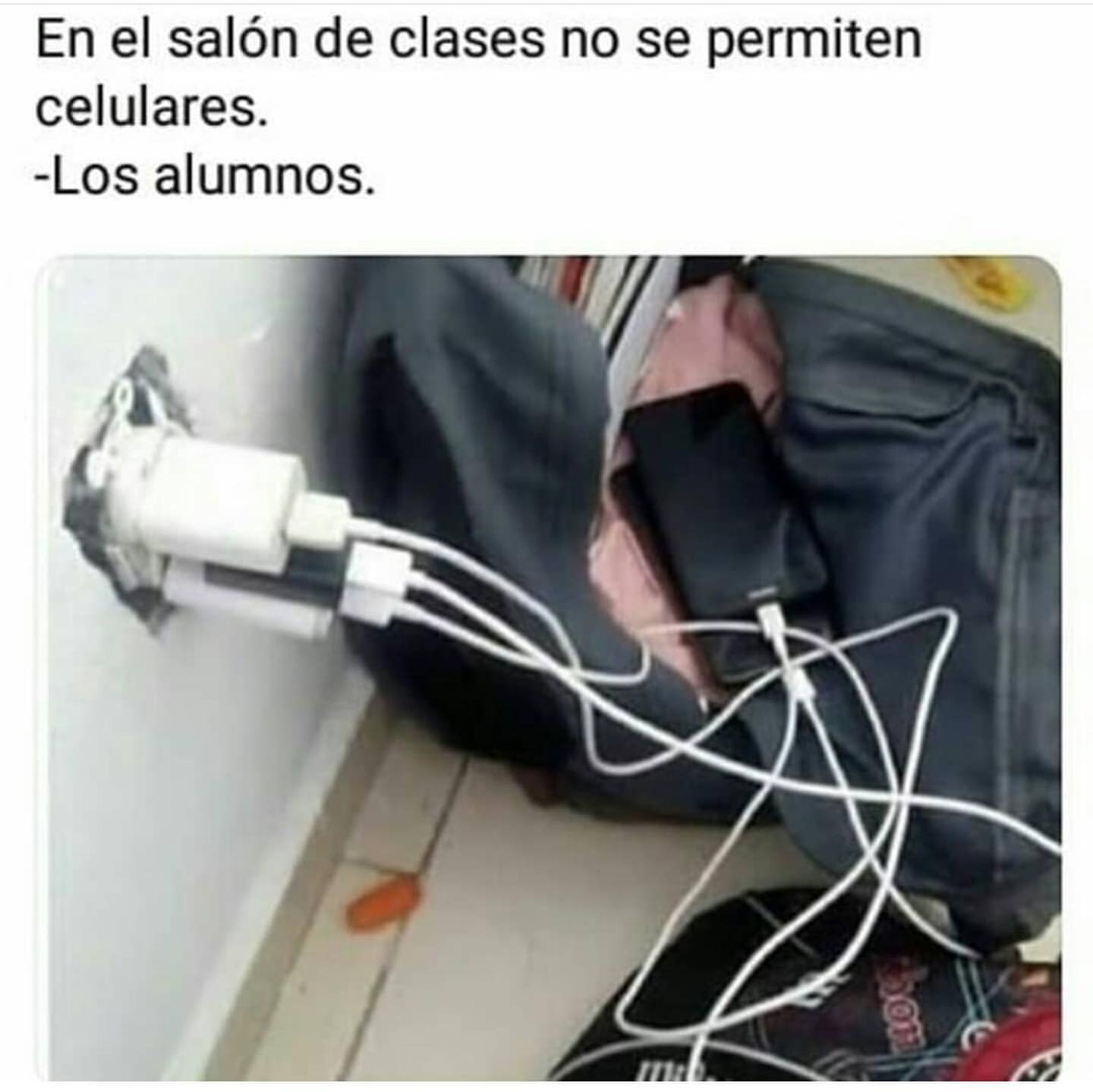 Cojiendo en el salon de clases