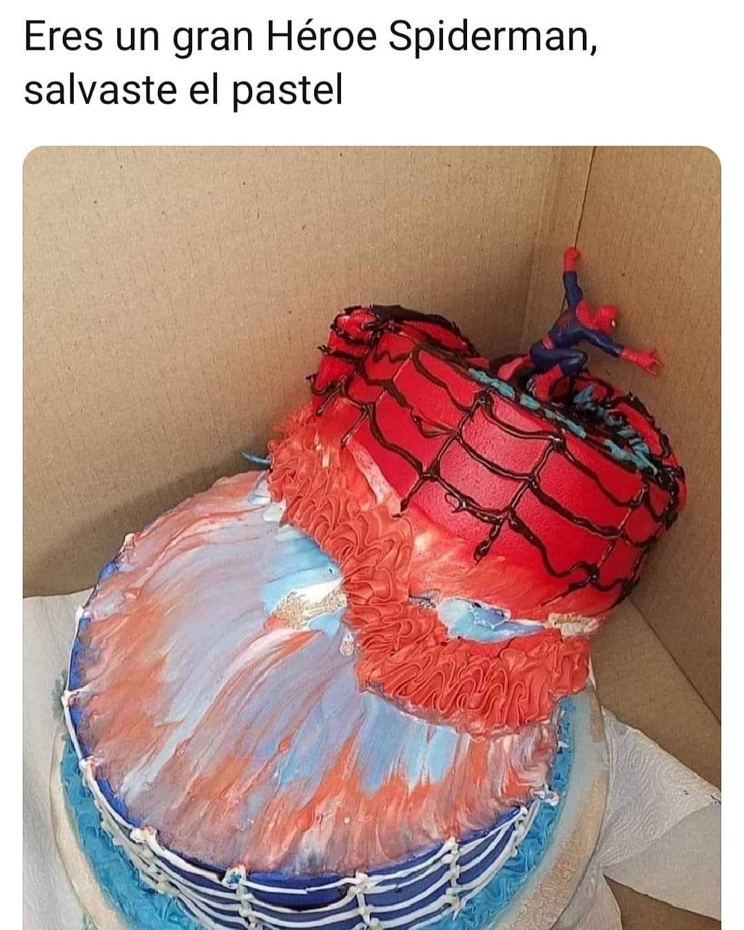 Eres un gran Héroe Spiderman, salvaste el pastel.