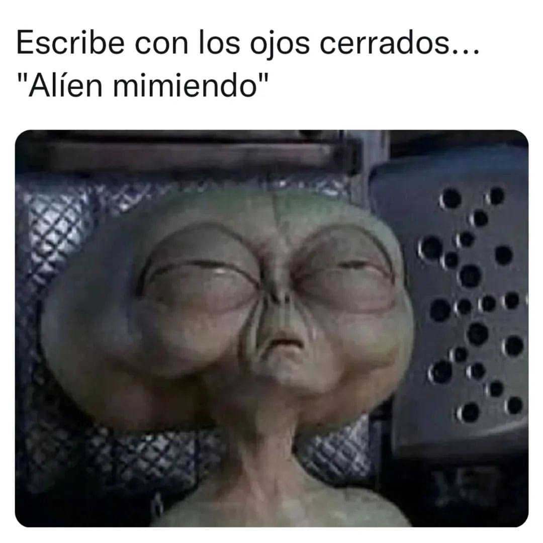 escribe-con-los-ojos-cerrados-al-en-mimiendo-memes