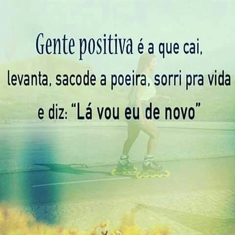 dirleiantonieti on X: Gente positiva é a que cai, levanta, sacode a poeira  e diz: Lá vou eu de novo. #dirleiantonieti #hidroginastica #terceiraidade   / X