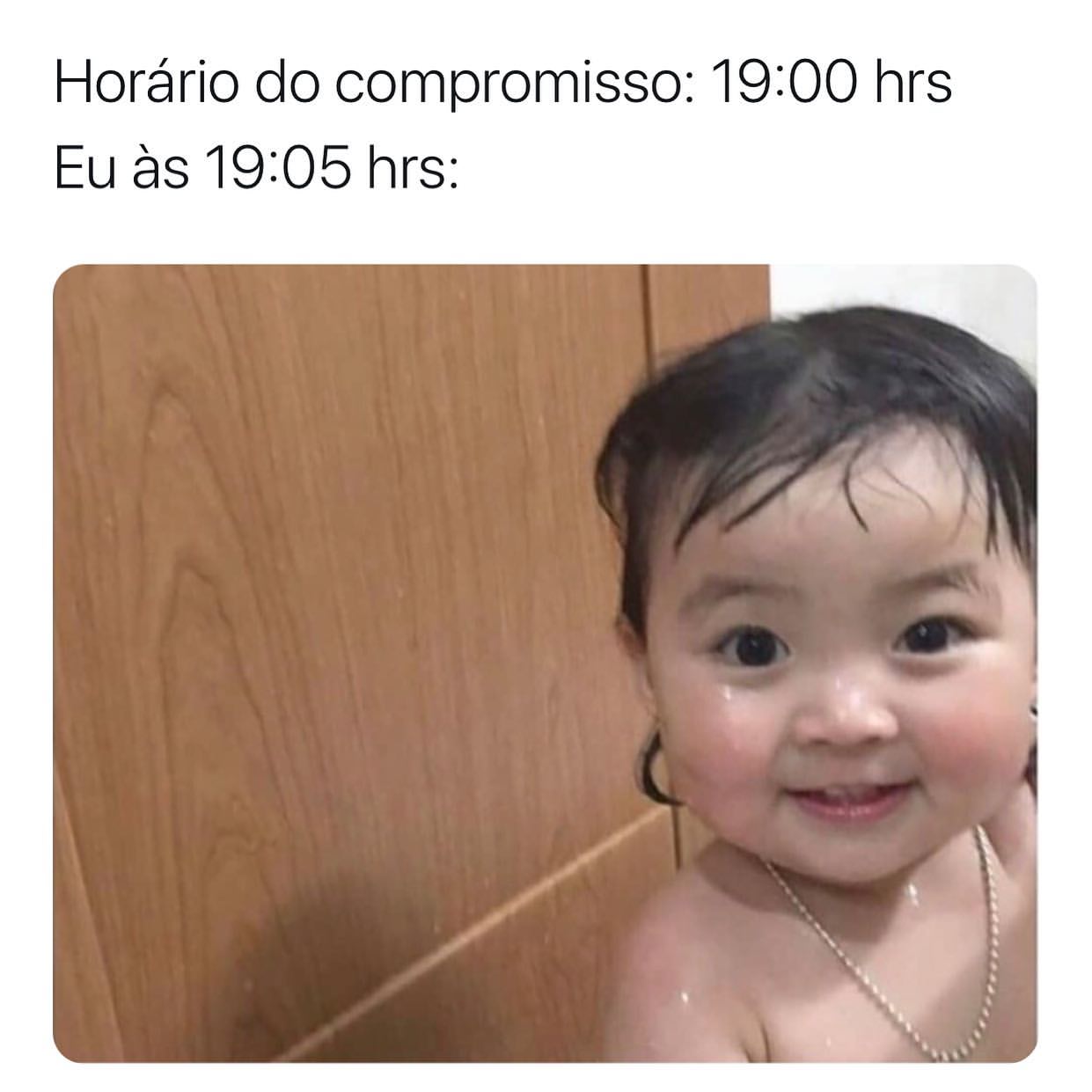 meme na chuva esperando eu sair do trabalho