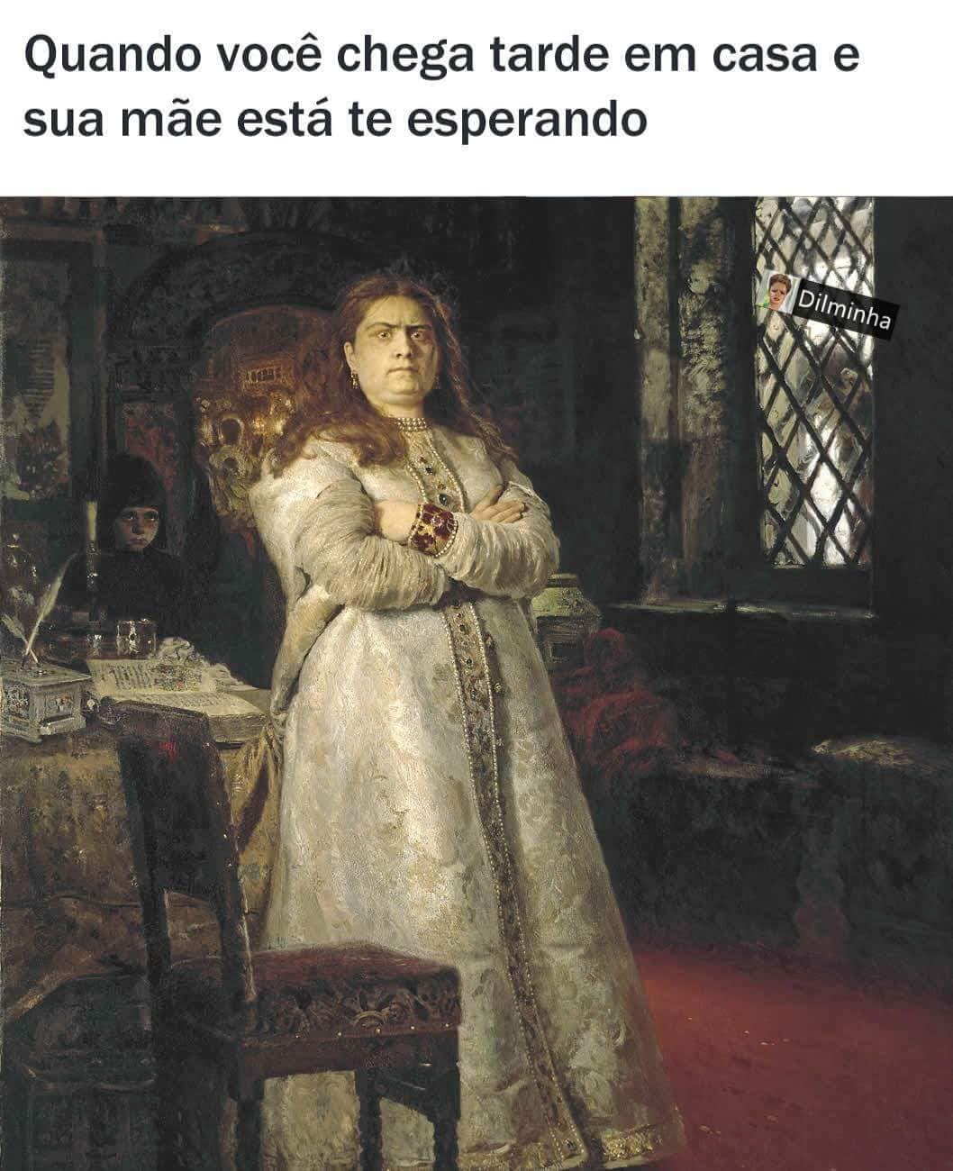 Quando você chega tarde em casa e sua mãe está te esperando.