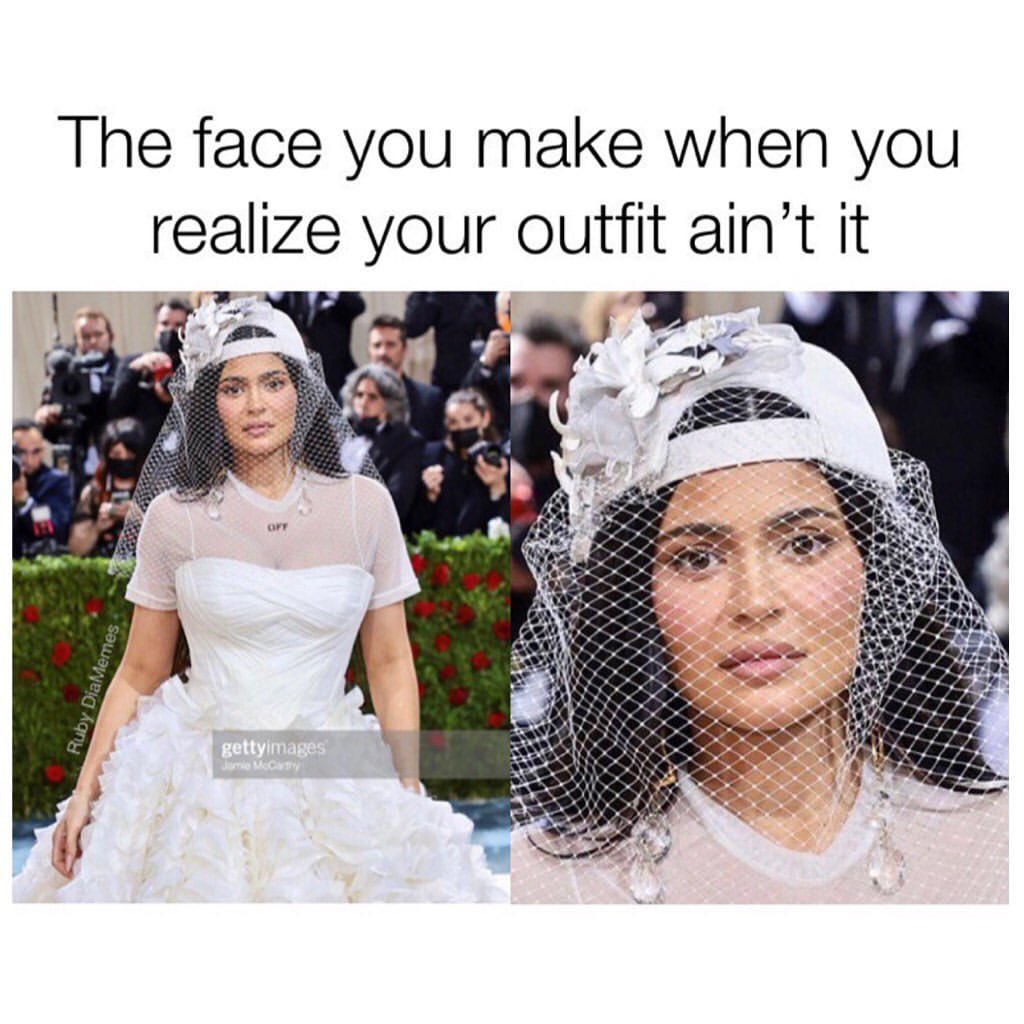 the-face-you-make-when-you-realize-your-outfit-ain-t-it-funny