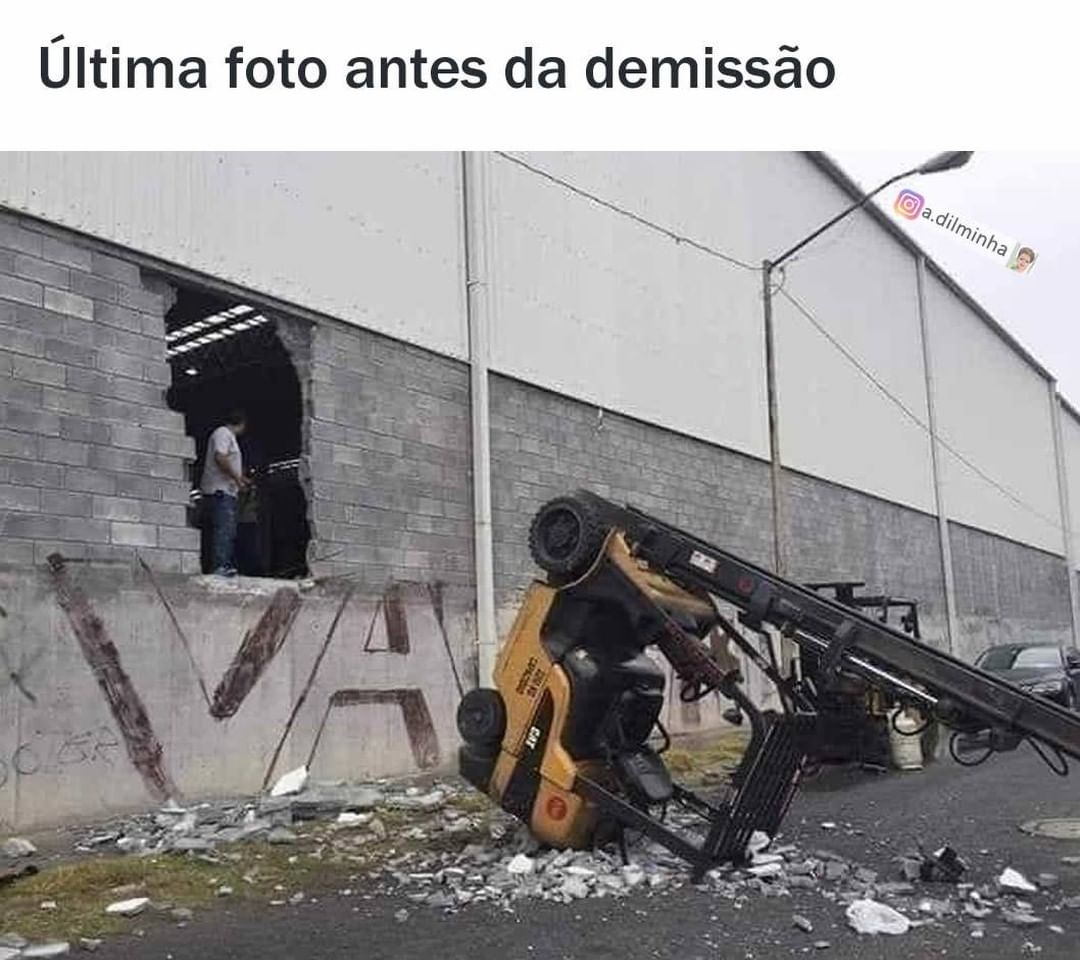 Última foto antes da demissão.