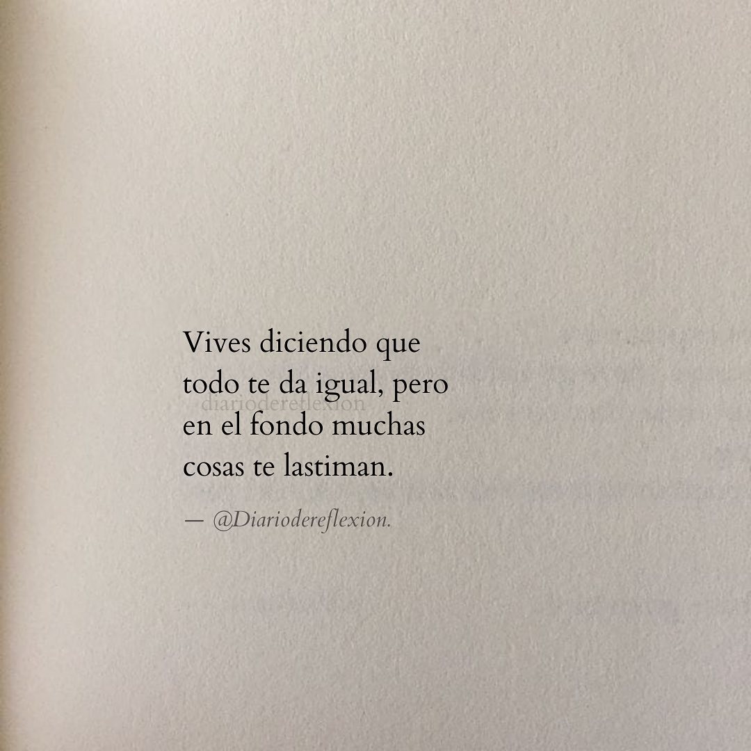 Jamás me voy a bajar de este barco y si se hunde lo convierto en submarino,  porque yo puedo con todo. - Frases