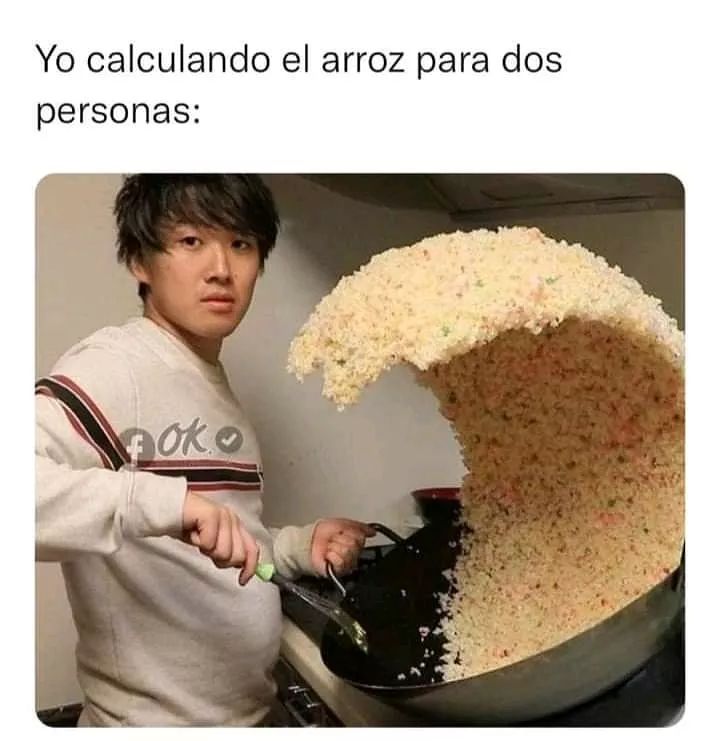 Yo calculando el arroz para dos personas: